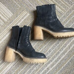 Free people black heeled booties, size 37 (women’s 7)